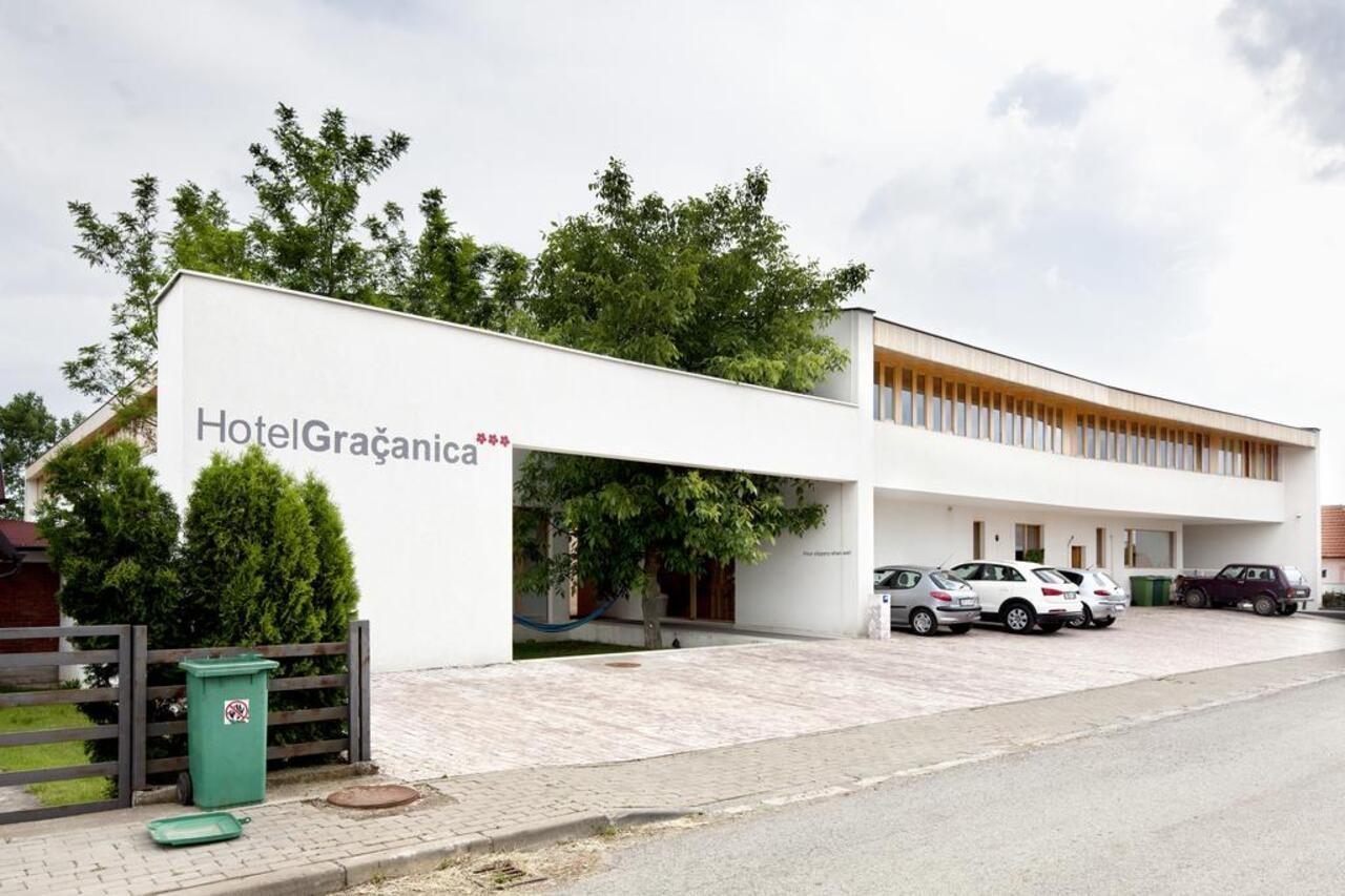 Hotel Gracanica Luaran gambar